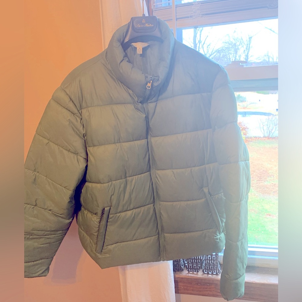 Puffer jacket. Light and packable.